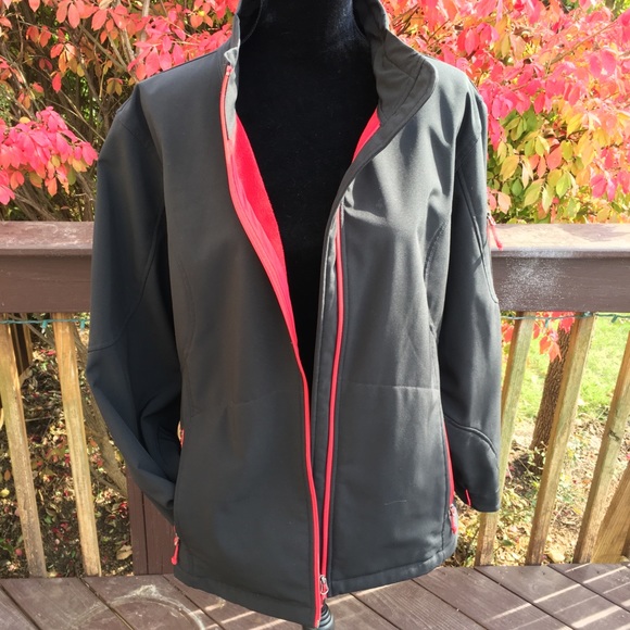 SOLD ✅ Falls creek soft shell black jacket 2x - Picture 6 of 6